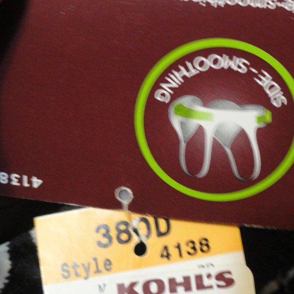 PlayTex Secrets Fuky Zebra Stripped Bra NWT~38DD~Underwire~Soft~Sexy - Picture 5 of 5